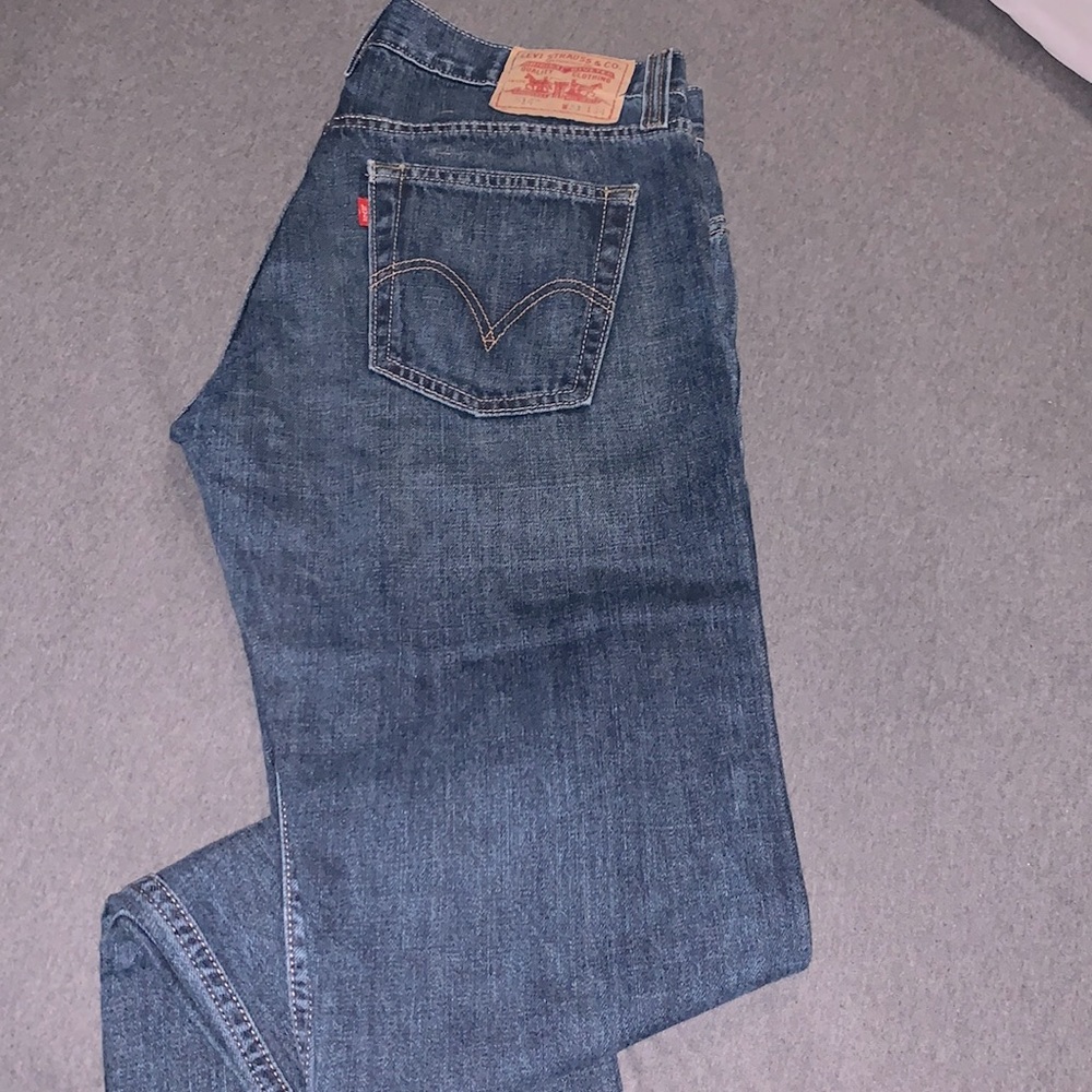Dark Blue Levi’s Jeans 514 Straight Sz 33 W 34 L